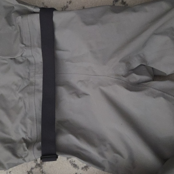 Women's Orvis Ultralight Chest Waders - Size Large - Picture 14 of 14